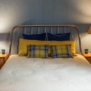 Hotel Marnie Et Mister H, Rennes
